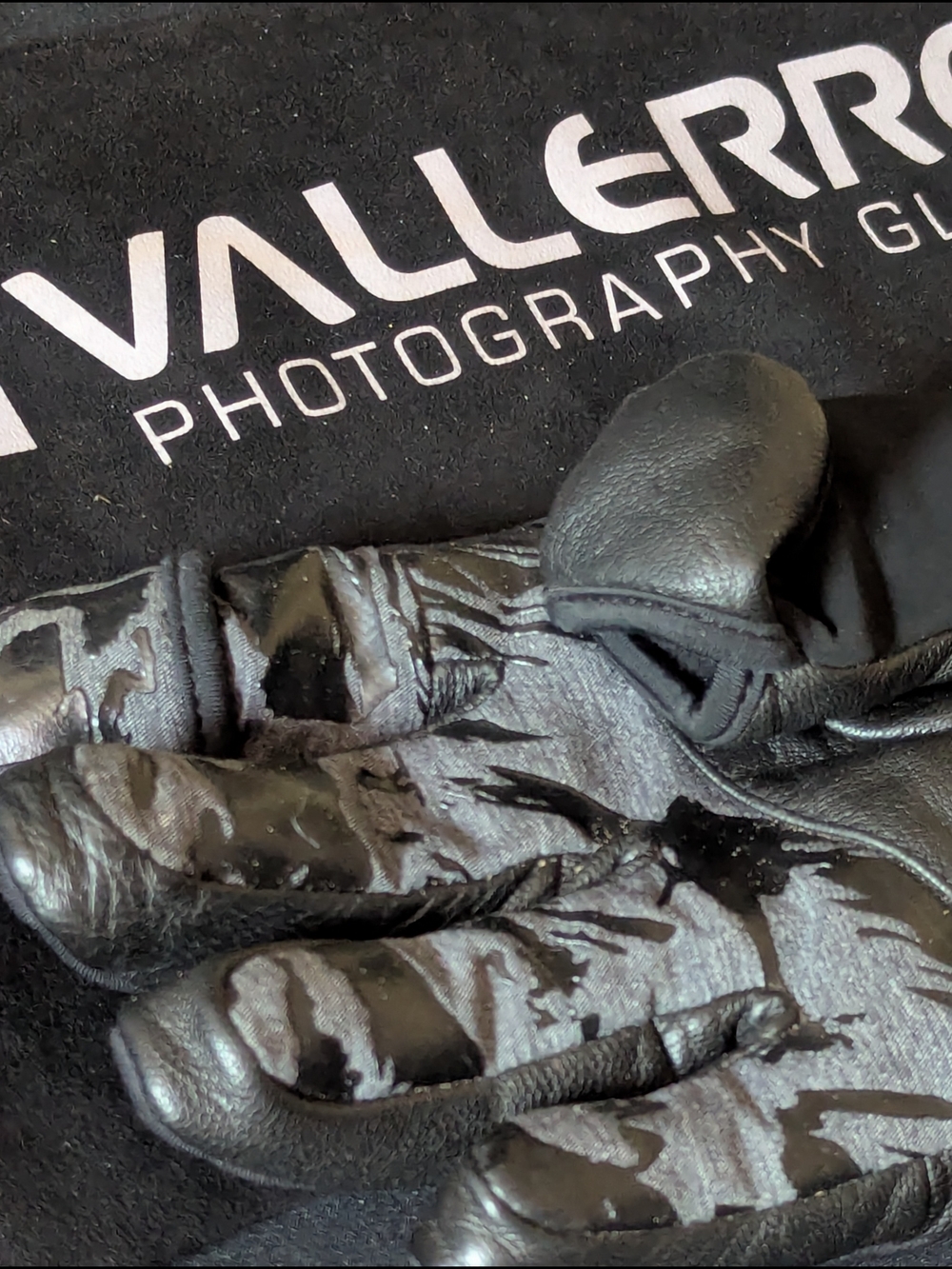 📤FINAL CALL - Sold Out Vallerret Tinden Magnetic Photography Winter Gloves - Picture 12 of 16